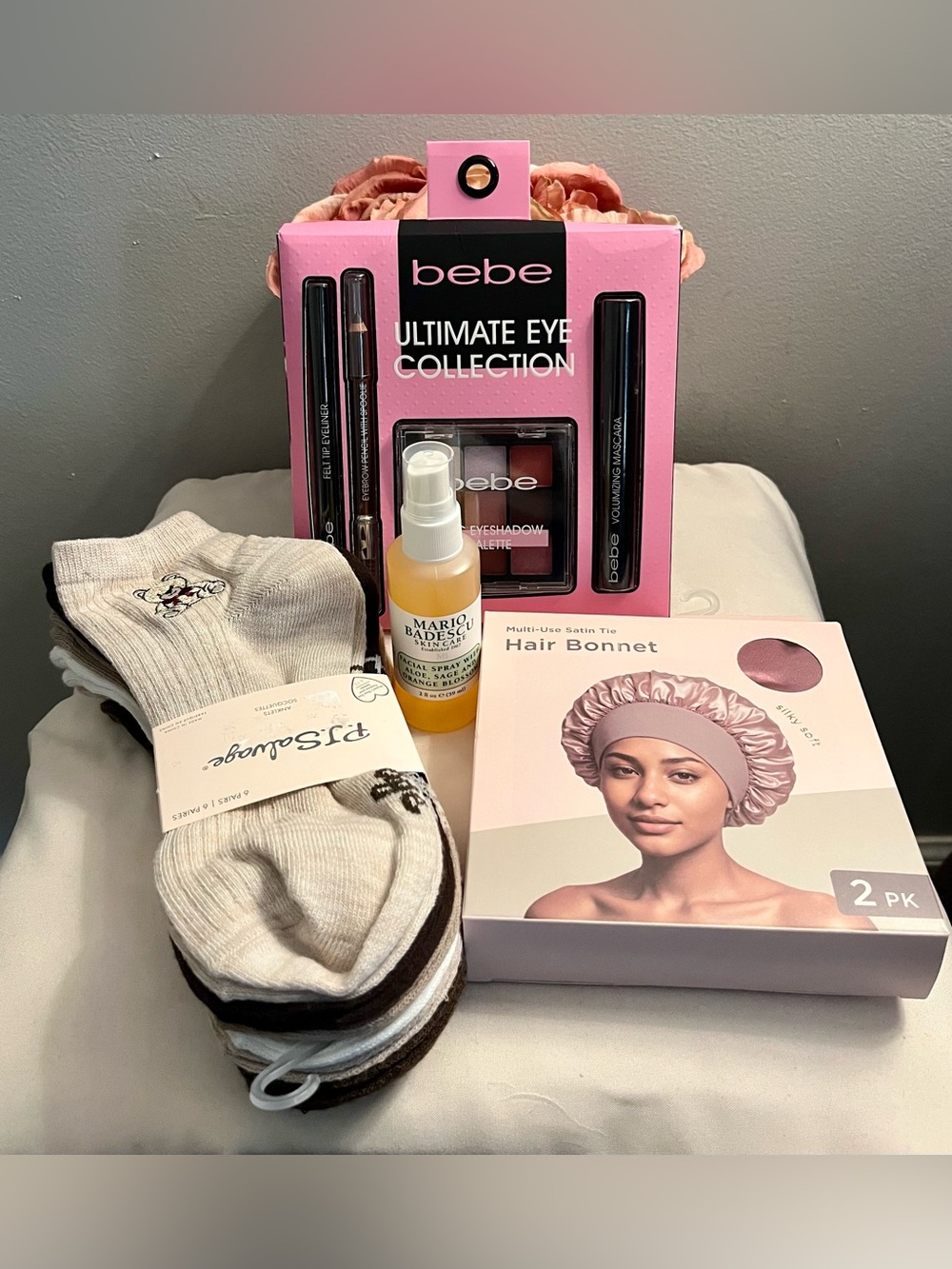 bebe Ultimate Eye Collection  4-Piece Bundle. Footies, Hair aBonnet & Face Spray - Picture 2 of 8